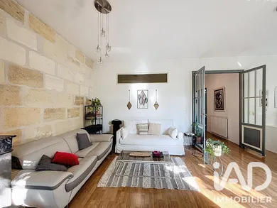 Duplex à Bordeaux (33800)