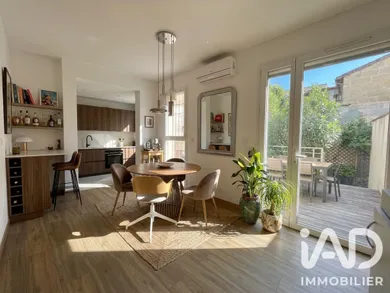 Appartement à Bordeaux (33100)