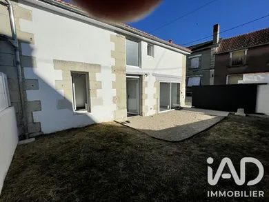 Maison de ville à Jaunay-Marigny (86380)