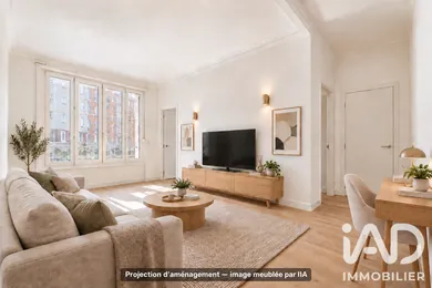 Apartment in Paris (75017)
