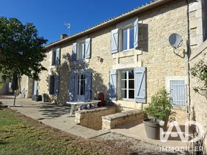 Maison de campagne à Maillé (86190)