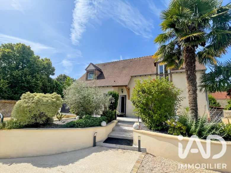 Maison 7 pièces 170 m² · à Saint-Sauveur-sur-École · 170 m² · 544 000 €