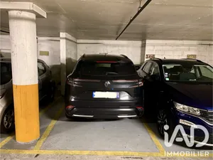 Parking à Paris (75014)