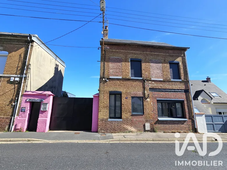 Maison 5 pièces 130 m² · à Saint-Pierre-lès-Elbeuf · 130 m² · 228 800 €