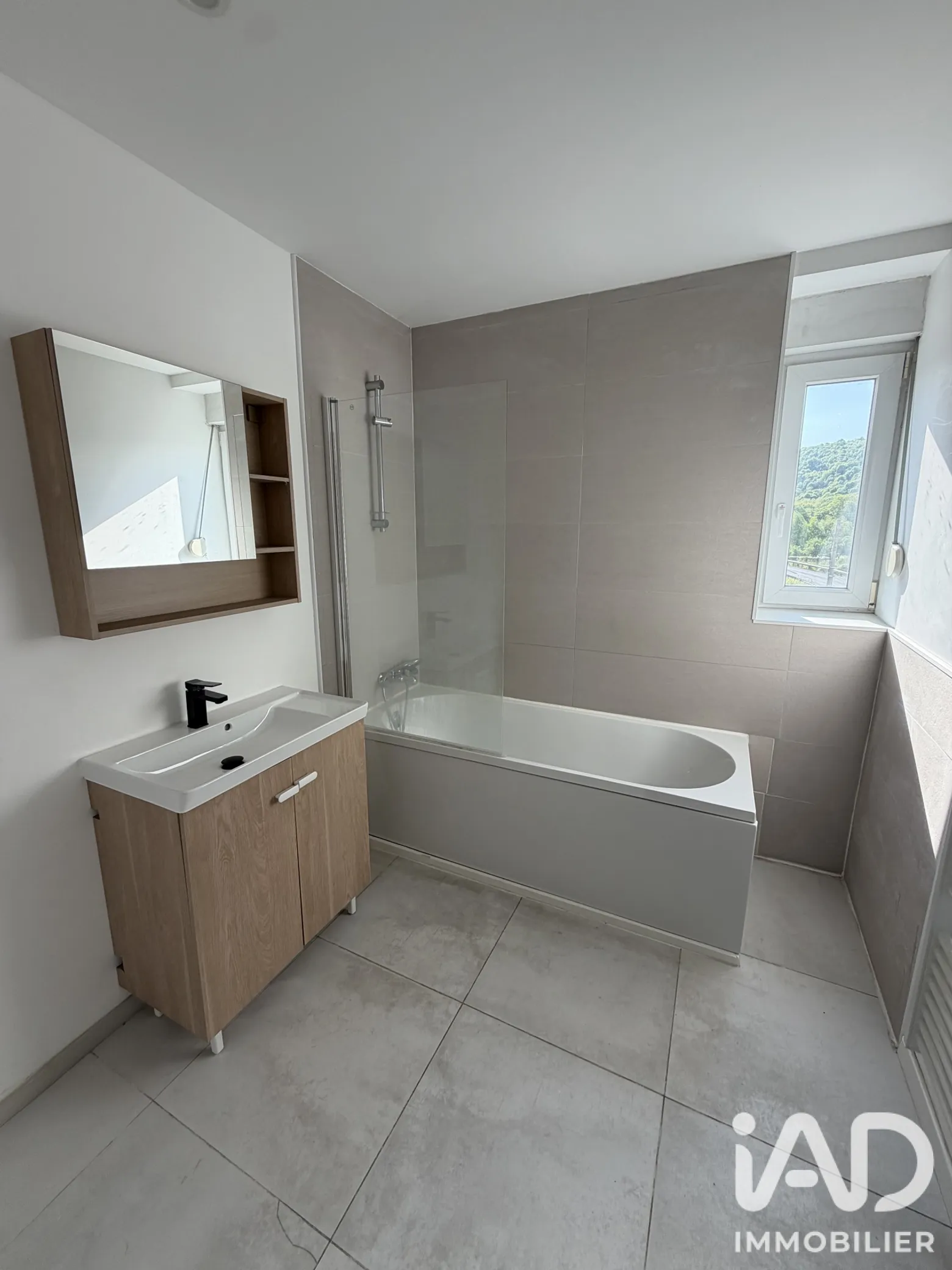 Vente immeuble 200 m² à Moyeuvre-Grande (57250) - 2112901 — 2
