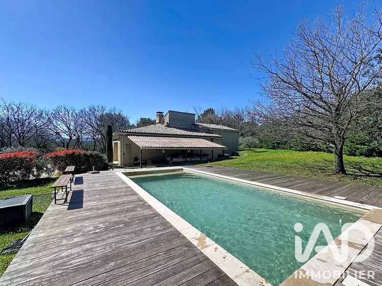 Maison 5 pièces 140 m² · à Gordes · 140 m² · 779 000 €