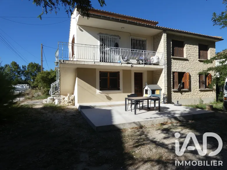 Maison 3 pièces 86 m² · à Bédarrides · 86 m² · 245 000 €