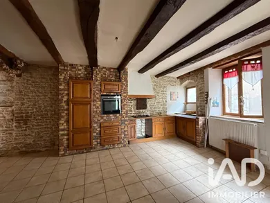 Maison de ville à Ornans (25290)