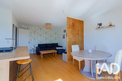 Apartment in Villenave-d'Ornon (33140)