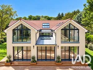 Maison d'architecte à Montfort-l'Amaury (78490)