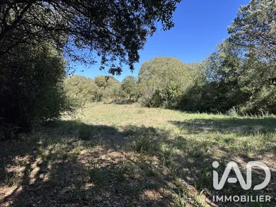 Building plot in Vers-Pont-du-Gard (30210)