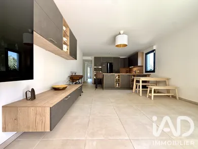 Apartment in Cogolin (83310)