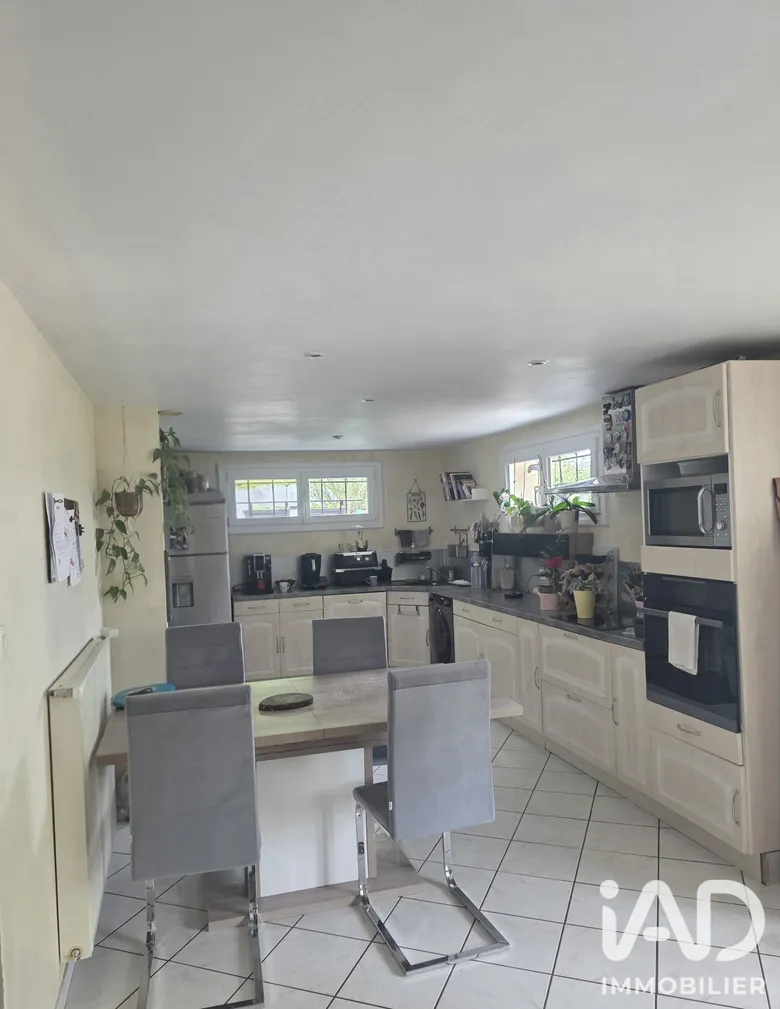 Maison 5 pièces 104 m² · à Monthyon · 104 m² · 320 000 €