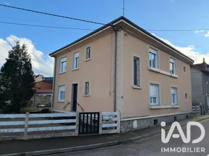 Building in Digoin (71160)