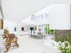 Architectural house in Sceaux (92330)