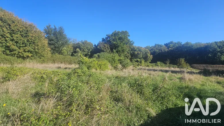 Terrain à La Forêt de Tessé (16240) · 13 500 €