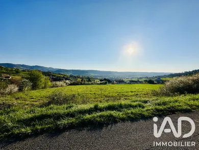 Terrain à bâtir à Saint-Laurent-les-Tours (46400)