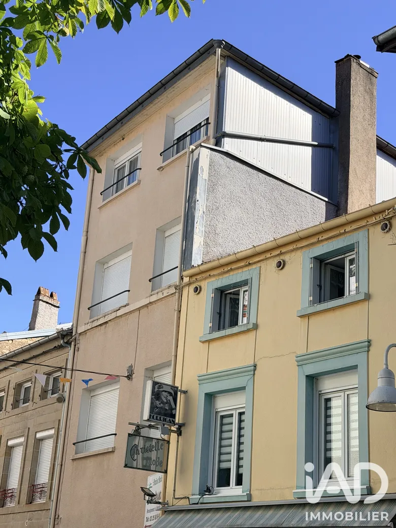 Immeuble 230 m² · à Bourbonne-les-Bains · 230 m² · 170 000 €