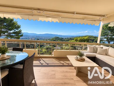 Apartment in Mougins (06250)
