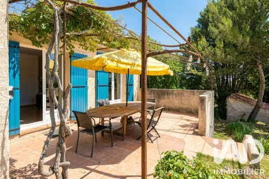 Maison de campagne à Cadenet (84160)