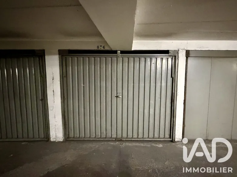 Parking 12 m² · à Paris · 12 m² · 34 000 €