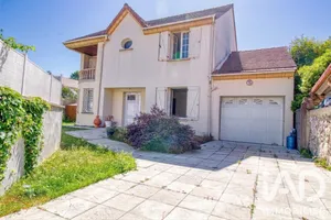 Maison traditionnelle à Sarcelles (95200)