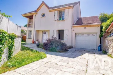 Maison traditionnelle à Sarcelles (95200)