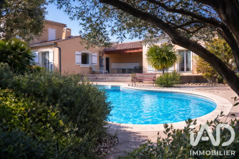 Maison 7 pièces 170 m² · à Domazan · 170 m² · 520 000 €