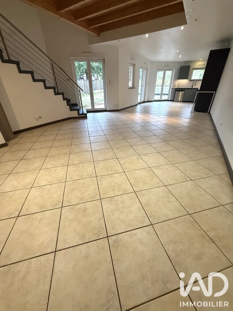 Immeuble 4 pièces 224 m² · à Guerting · 224 m² · 275 000 €