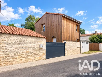 Maison de village à Vouillé (79230)