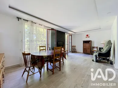 Apartment in Brie-Comte-Robert (77170)