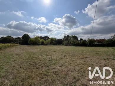 Terrain à bâtir à Saint-Sever (40500)
