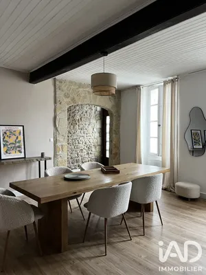 Townhouse in Vertheuil (33180)