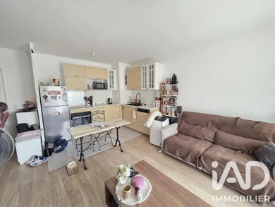 Apartment in Les Mureaux (78130)