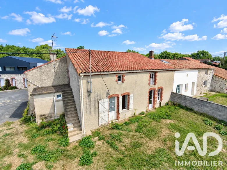 Maison 5 pièces 113 m² · à Le Poiré-sur-Vie · 113 m² · 135 000 €