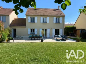 Maison traditionnelle à Charny (77410)
