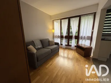 Studio à Le Chesnay (78150)