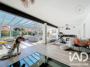 Architectural house in Saint-Michel-sur-Orge (91240)
