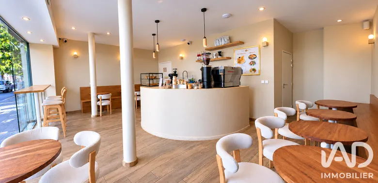 Local commercial 54 m² · à Paris · 54 m² · 106 960 €