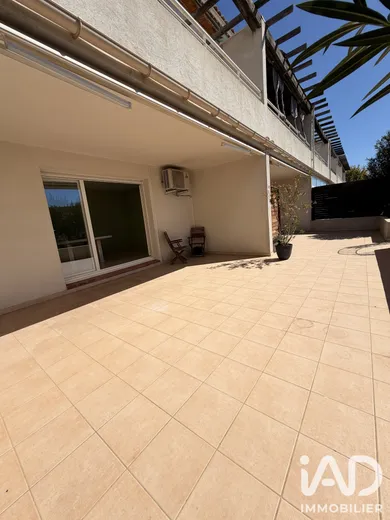 Apartment in Marignane (13700)