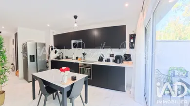 Maison à Champs-sur-Marne (77420)