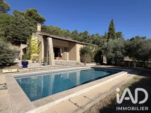 House in Villeneuve (04180)