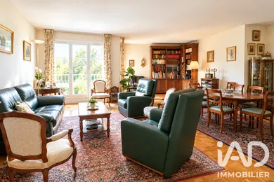 Apartment in Versailles (78000)