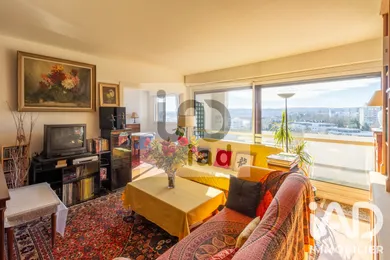 Apartment in Le Pecq (78230)