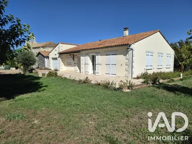 House in Plaine-d'Argenson (79360)