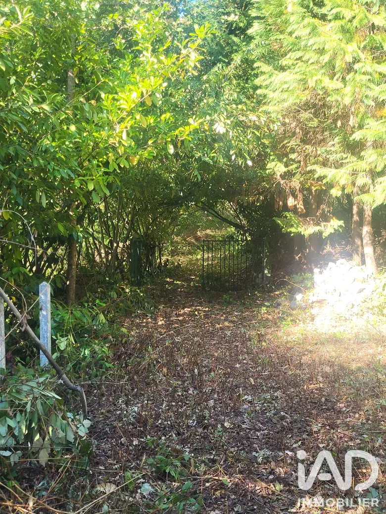 Terrain à Condat-sur-Vienne (87920) · 24 500 €