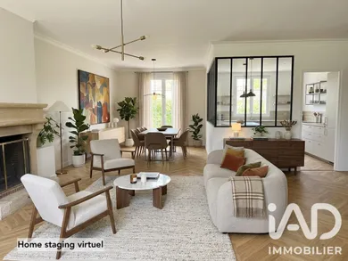 Maison à Le Mesnil-le-Roi (78600)