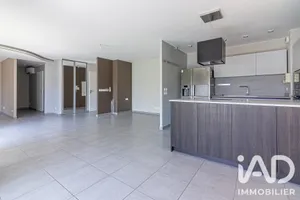 Apartment in Genas (69740)