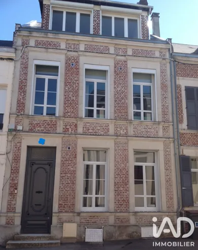 Immeuble à Saint-Quentin (02100)