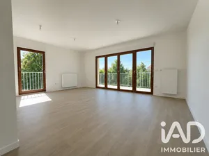 Appartement à Sainte-Geneviève-des-Bois (91700)